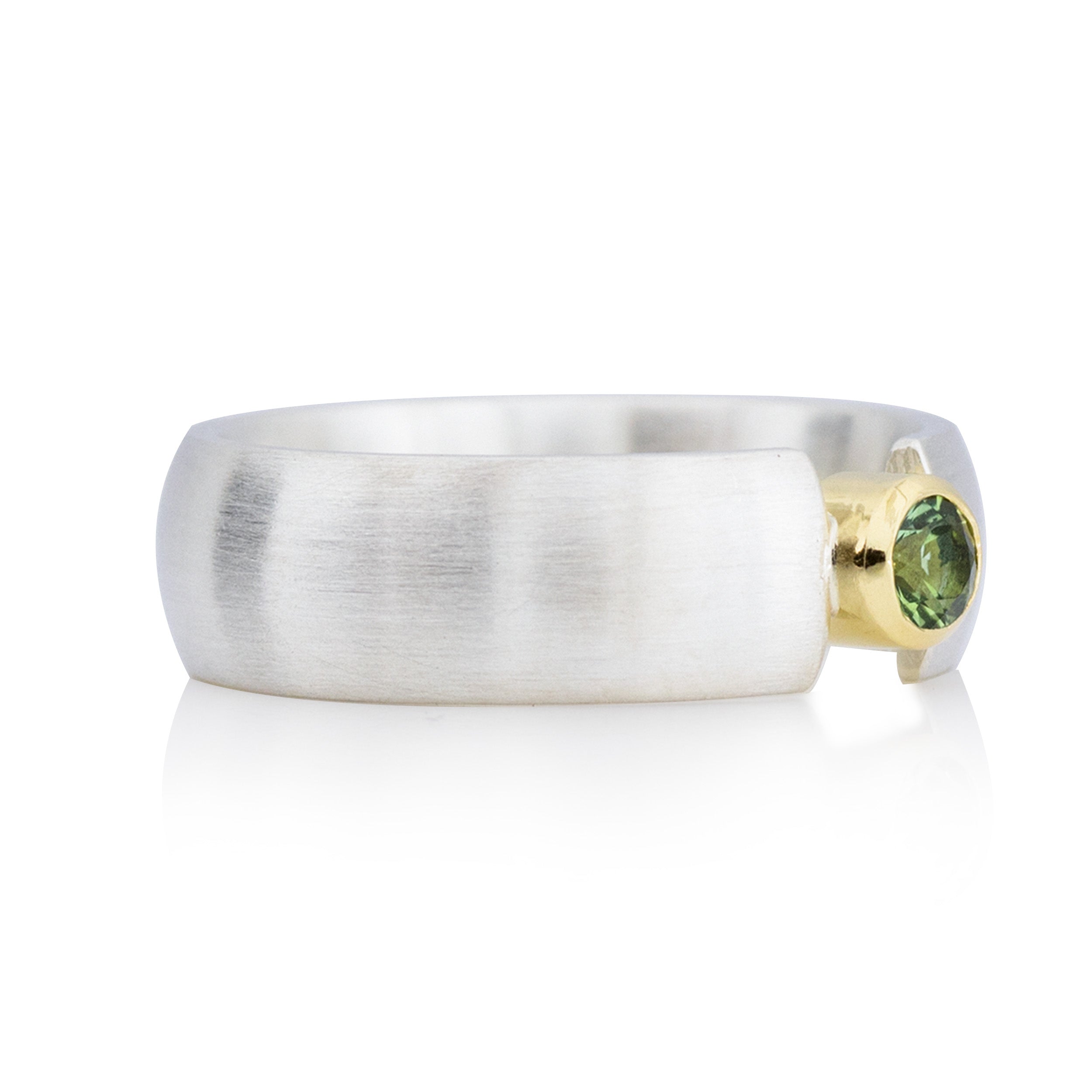 Silberring mit grünem Turmalin, 750er Goldfassung