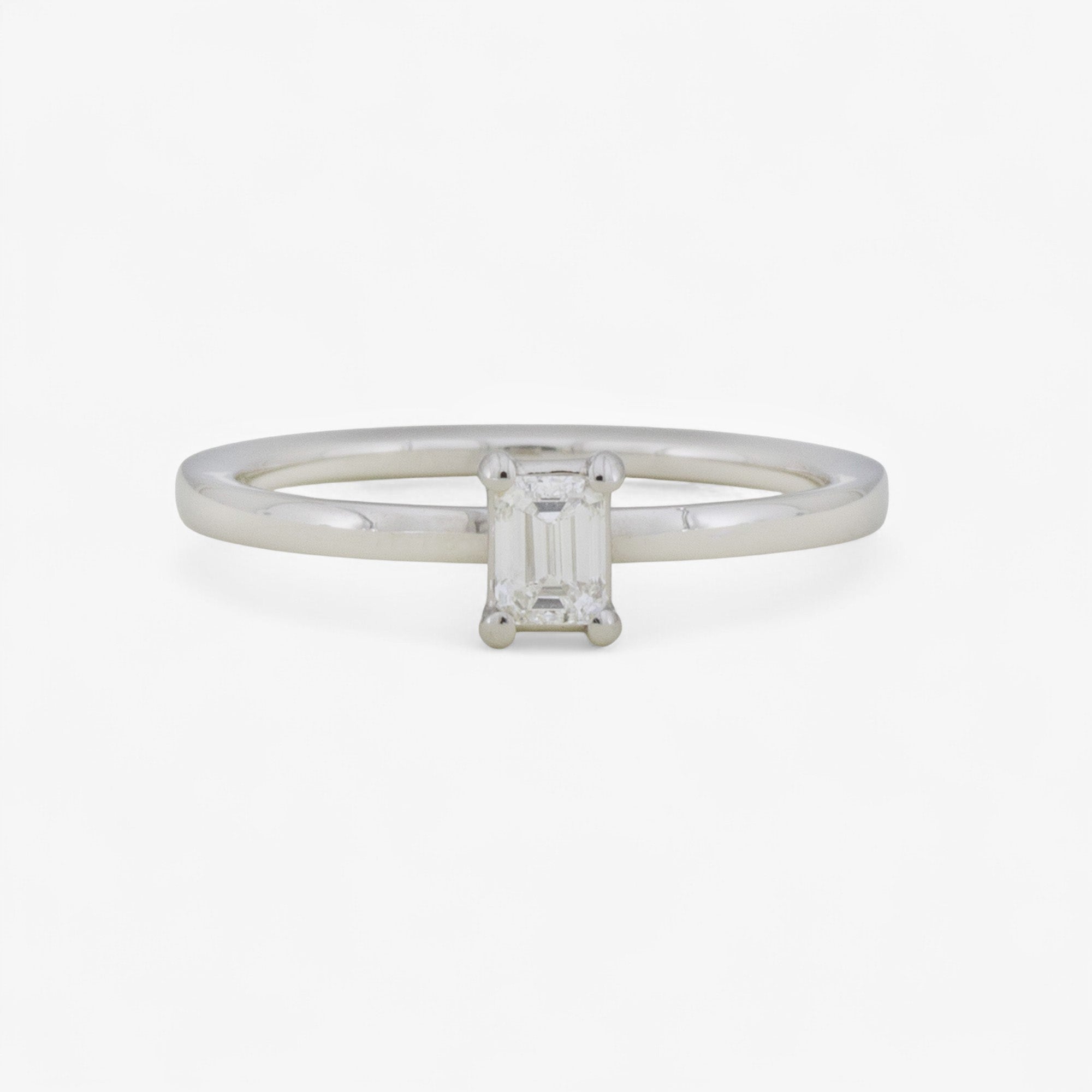 Verlobungsring in Platin mit Diamant, Emerald Cut - 0,25ct