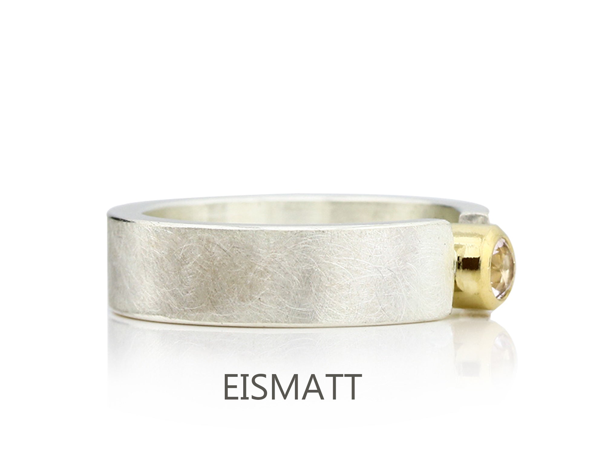 Mattierter Silberring mit Aquamarin. 750er Goldfassung