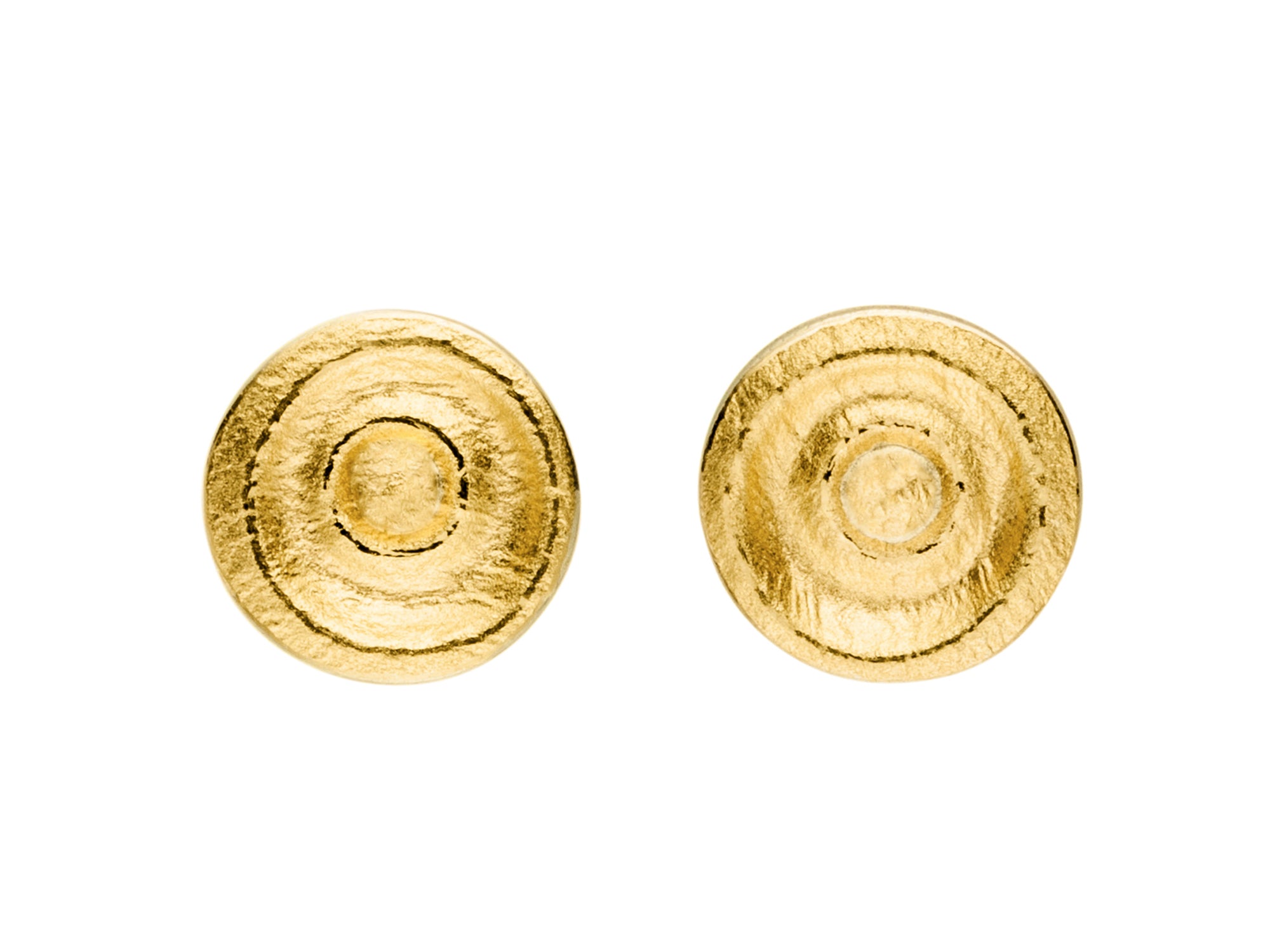 Ohrstecker von Manu in Gold mit Struktur. Onlineshop Elke Mitscha Trauringe und Schmuck. Goldschmiede St. Ingbert, Saarland, Saarbrücken. Schmuck im Saarland.