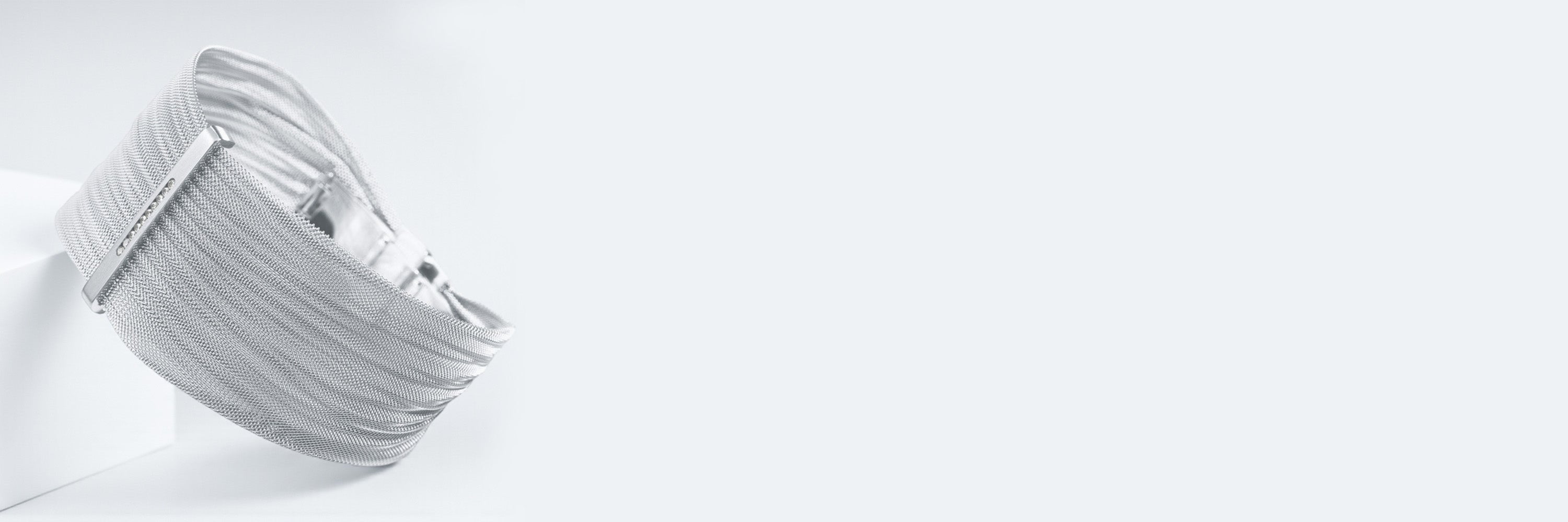 Schmuck aus Edelstahl mit Diamanten