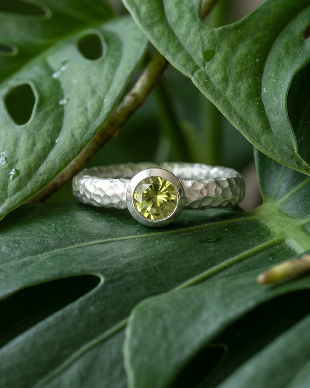 Ring mit markanter Struktur, Lemonquarz